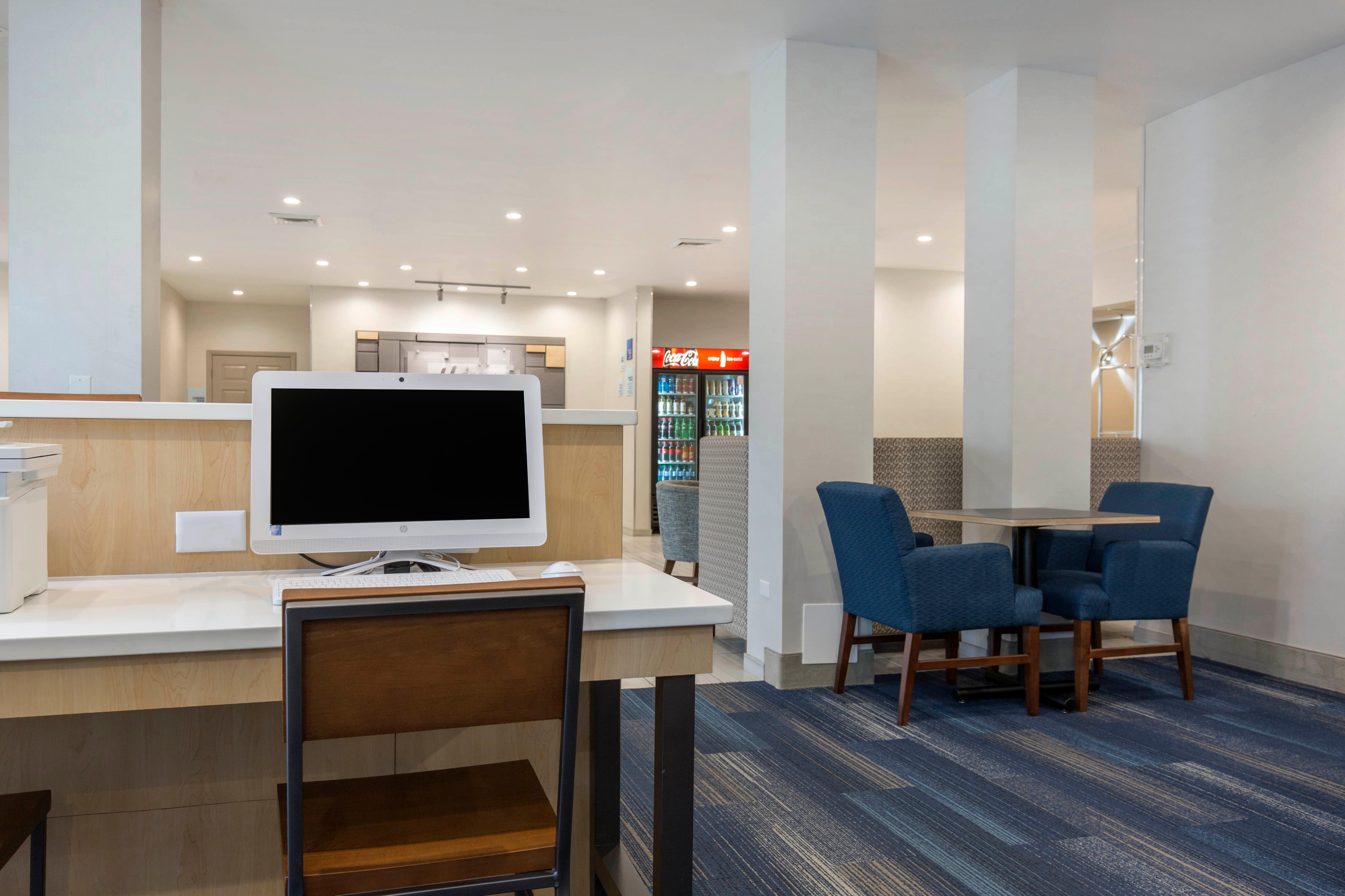 Holiday Inn Express And Suites Chicago West - St Charles By Ihg Сейнт Чарлз Екстериор снимка