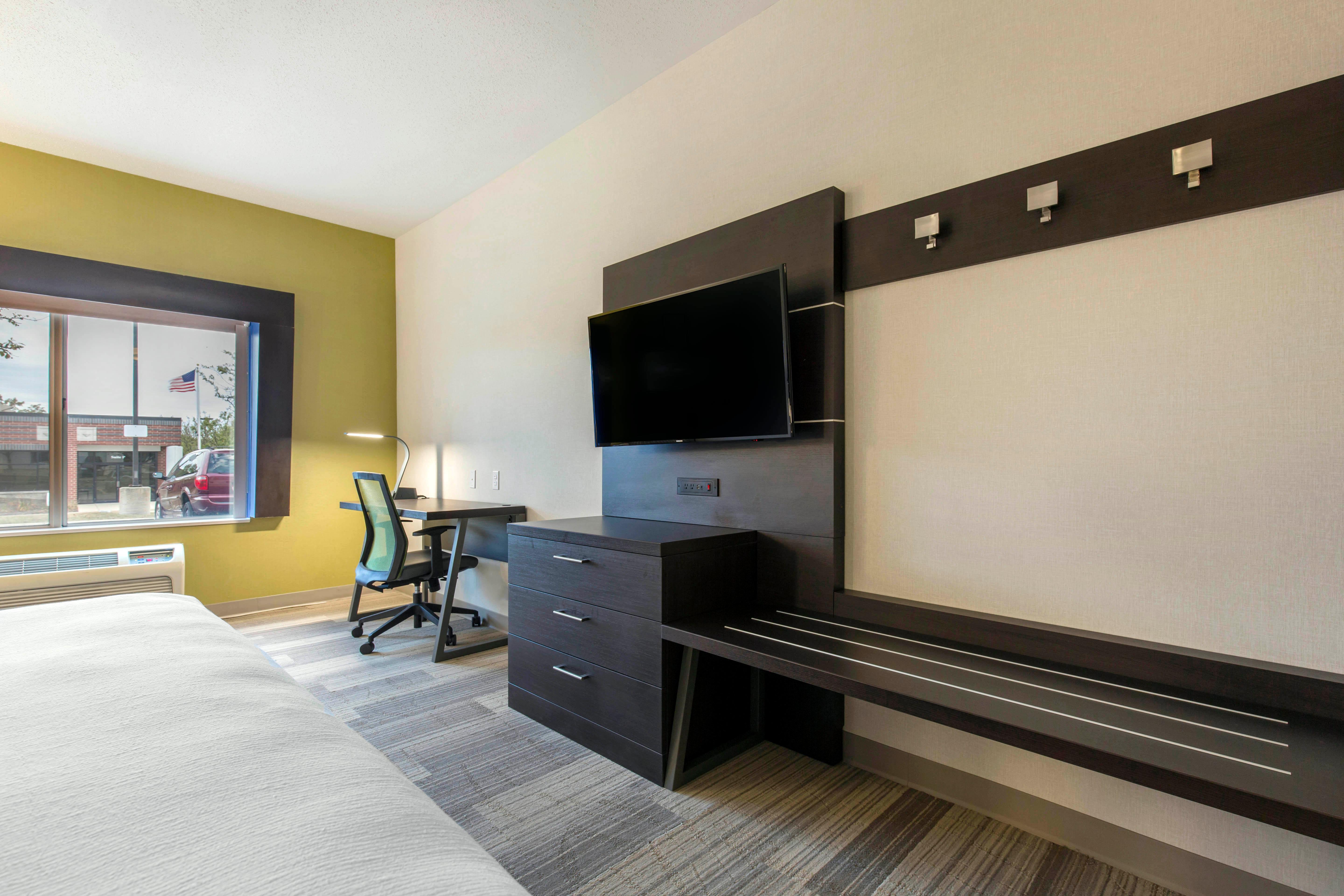 Holiday Inn Express And Suites Chicago West - St Charles By Ihg Сейнт Чарлз Екстериор снимка