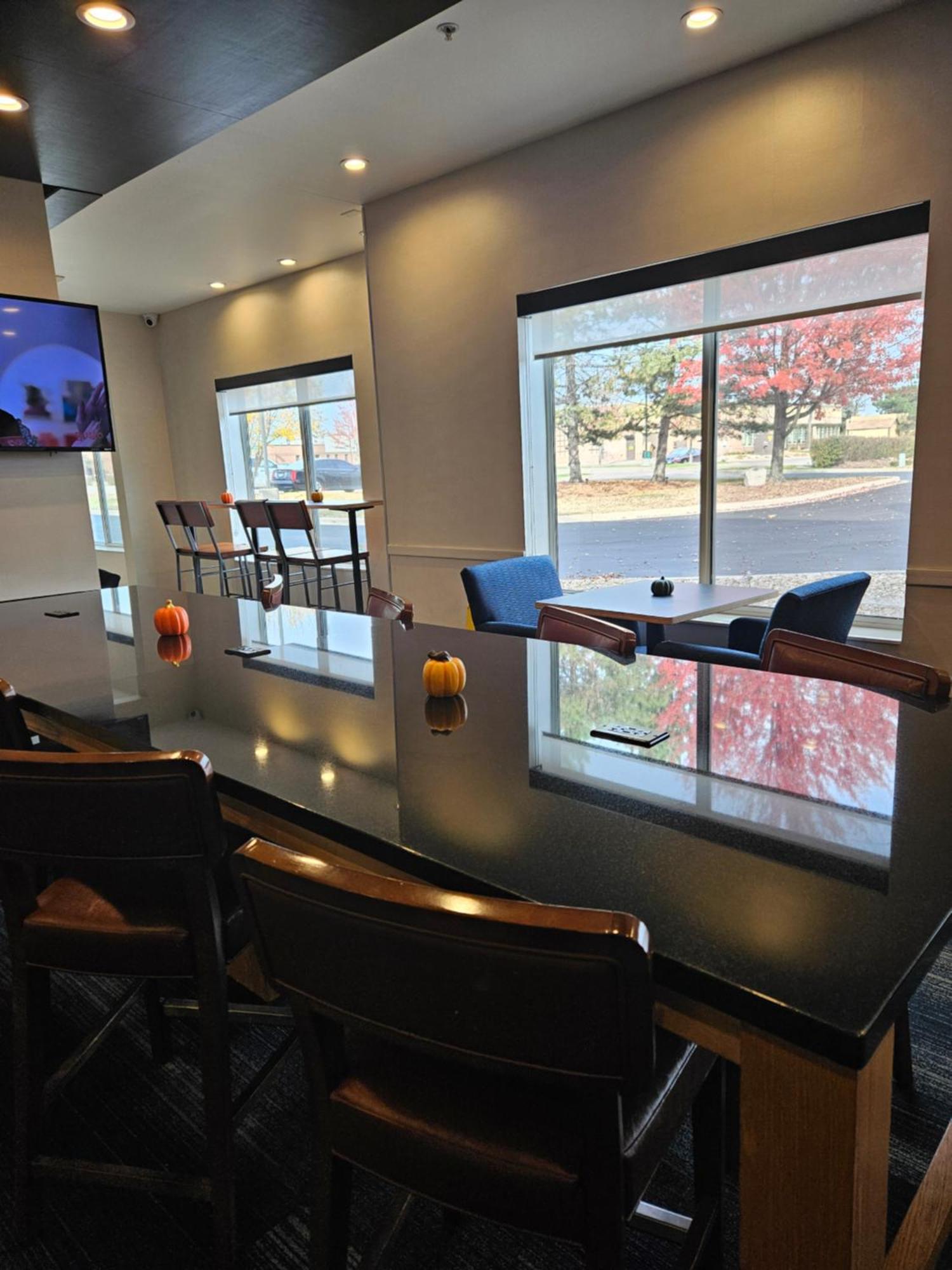 Holiday Inn Express And Suites Chicago West - St Charles By Ihg Сейнт Чарлз Екстериор снимка