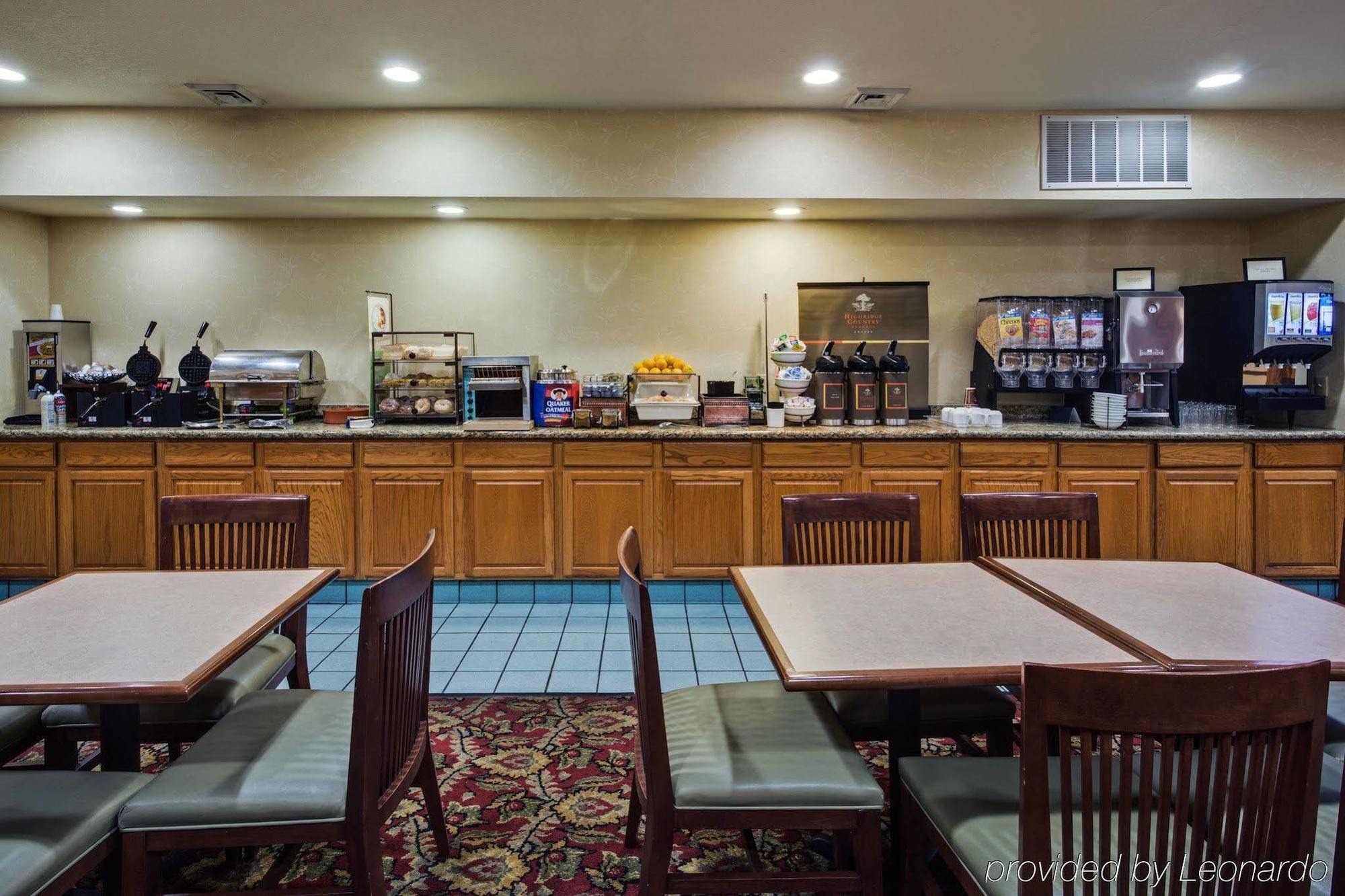Holiday Inn Express And Suites Chicago West - St Charles, An Ihg Hotel Сейнт Чарлз Екстериор снимка